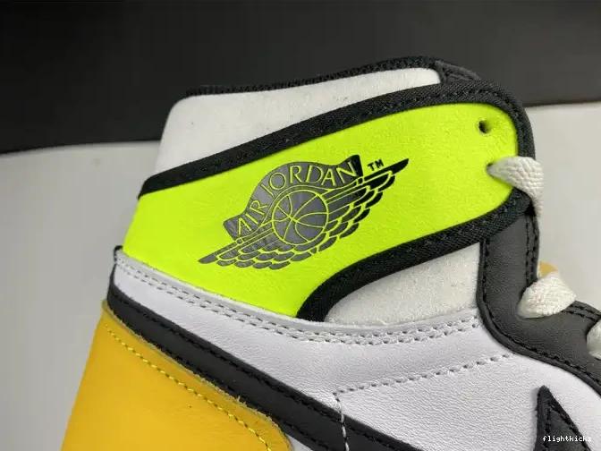 1 JORDAN RETRO 'VOLT AIR GOLD' OG HIGH 555088-118 0510